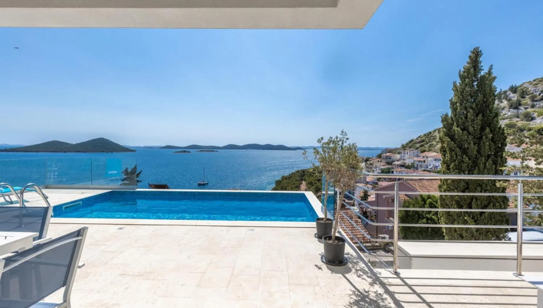 Luxury Villa Fleur With Pool Drage